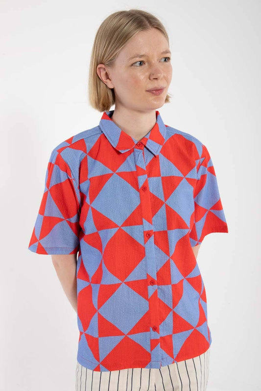 Geo button up